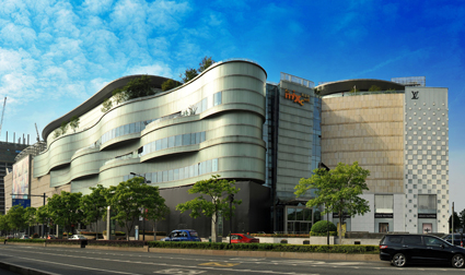 杭州万象城是华润置地新建成的旗舰项目之一，集大型商场、甲级办公楼、五星级酒店和高档公寓于一体