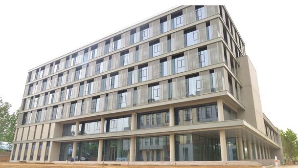  河北建成全国首座装配式清水混凝土公共建筑 