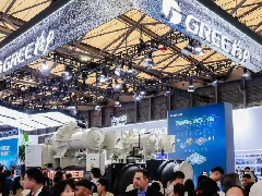  格力中央空调新品亮相制冷展，现场直呼“太给力了！” 