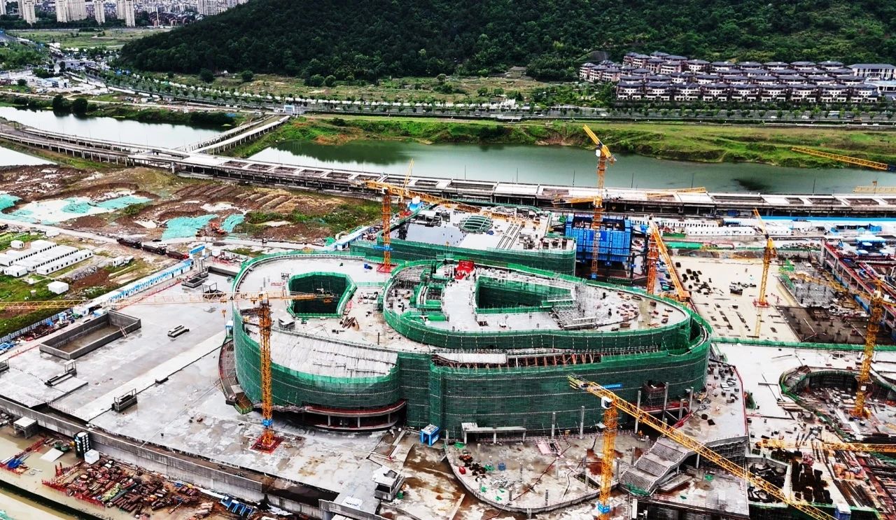  提前113天！中建三局一公司青山湖国际科创中心项目E地块主体结构率先 