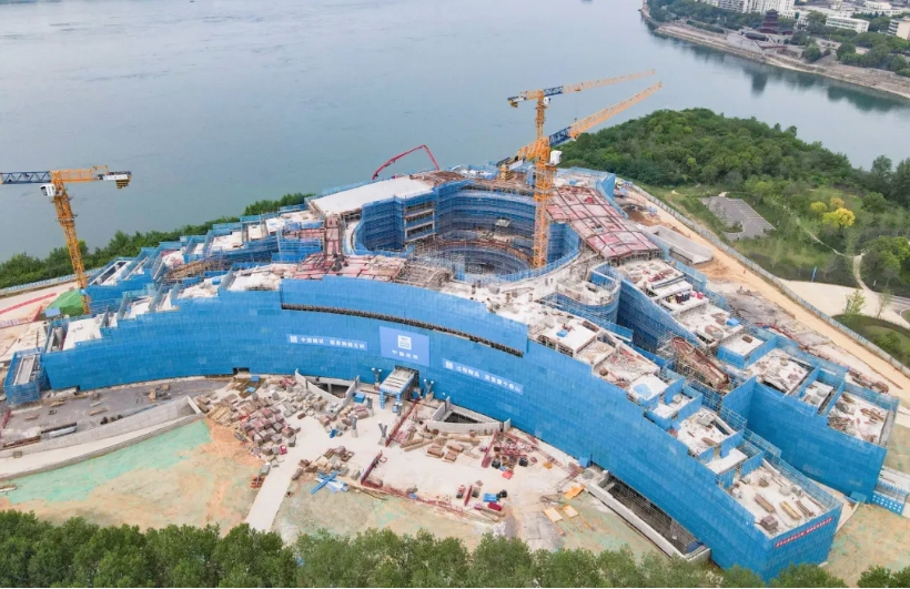  建设加速！中建三局三公司宜都首座五星级酒店项目主体结构全面封顶！ 