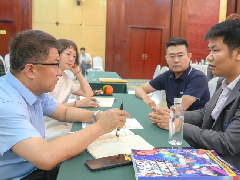  泰国东盟企业家协会代表团到亚太集团参观考察 