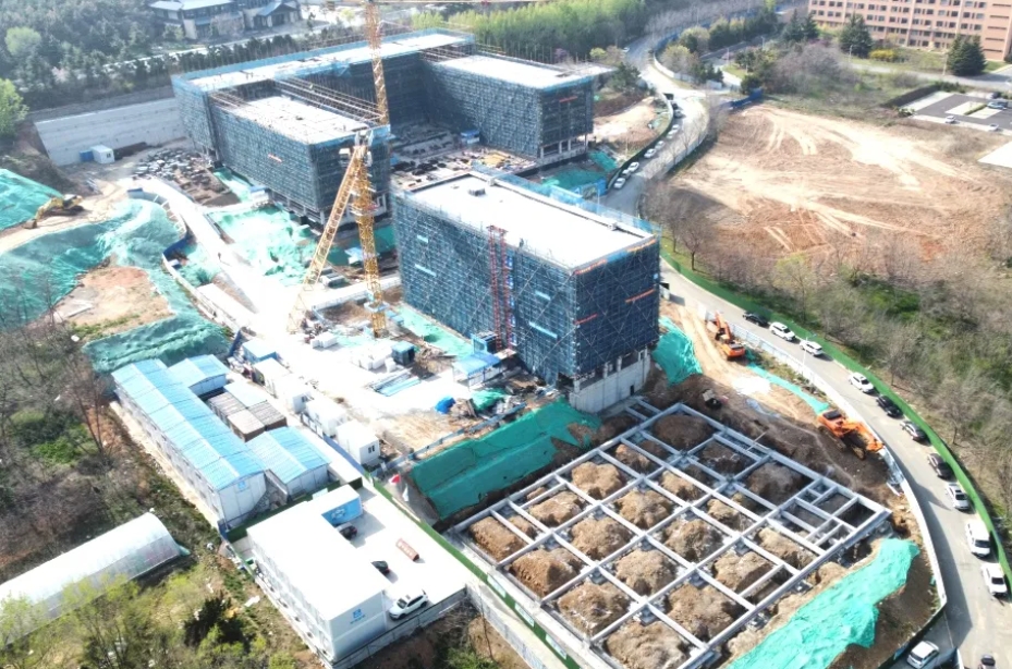  山海为幕，绿建加冕！中建安装打造的大外建筑群，斩获大连节能示范殊荣 