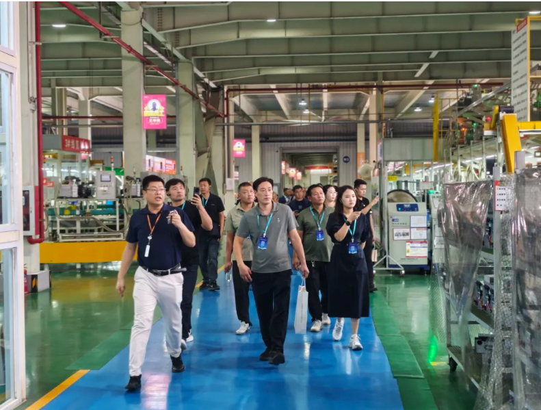  “走进四季沐歌空气能超级零碳工厂”活动成功举办 